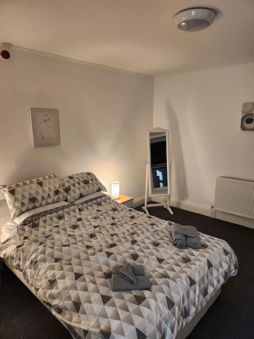 Nice Cosy Flat. Walking Distance To City 诺丁汉 外观 照片